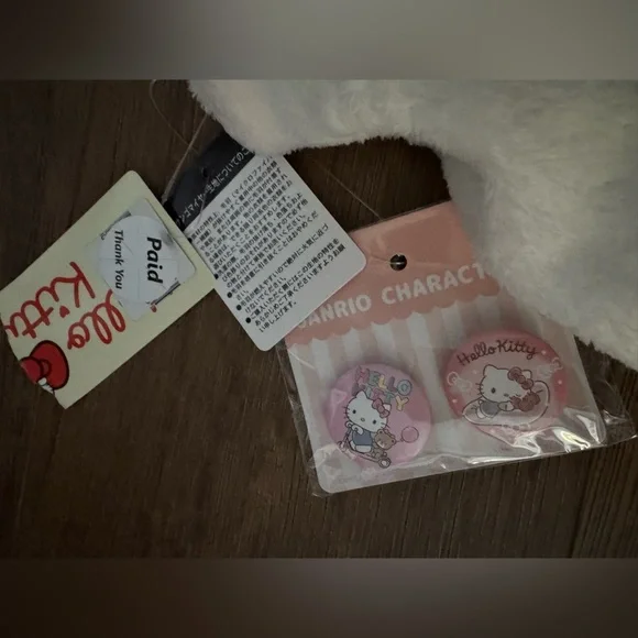 HELLO KITTY-Imported (NWT) Women's White & Pink Plush Shorts - Picture 10 of 12